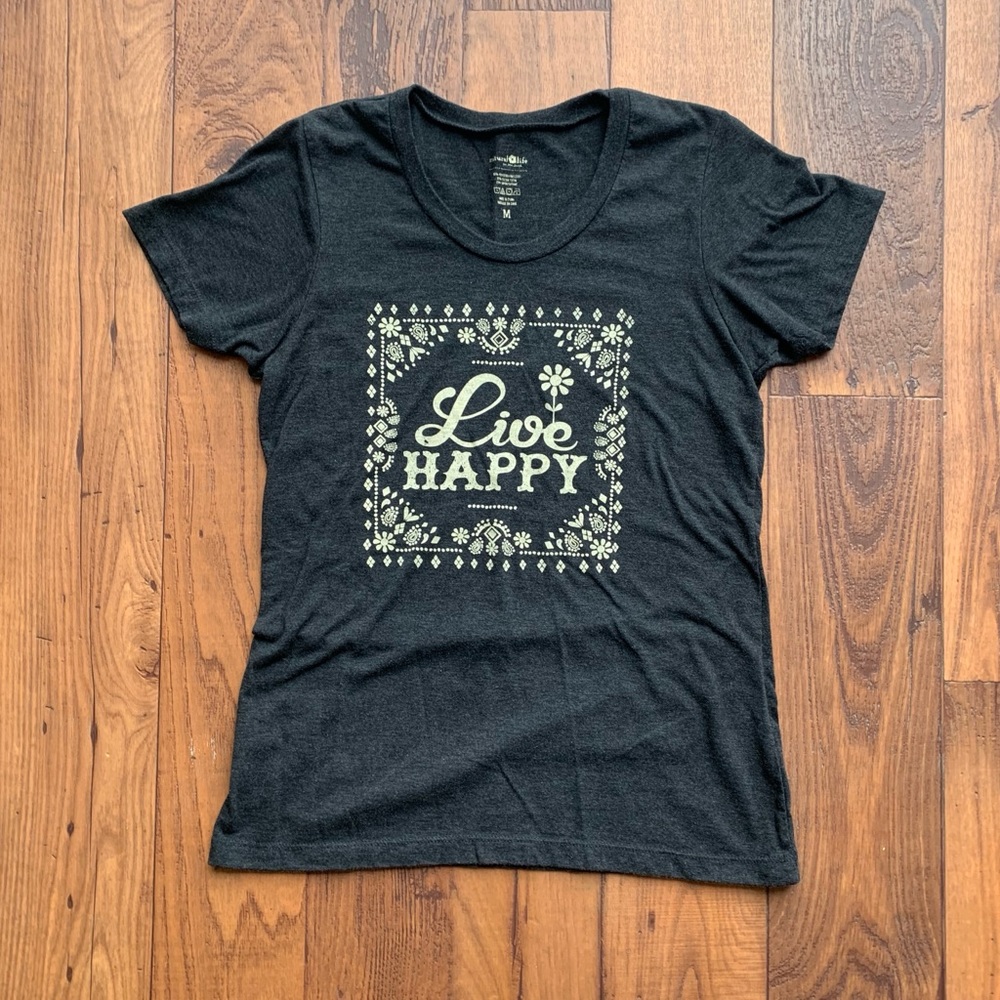 Natural Life Live Happy Hippie Gray Tshirt